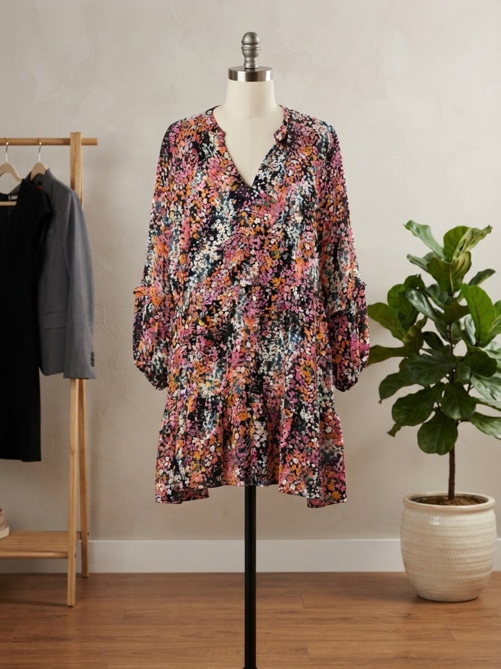 Vince Camuto Black Floral Tiered Mini Dress